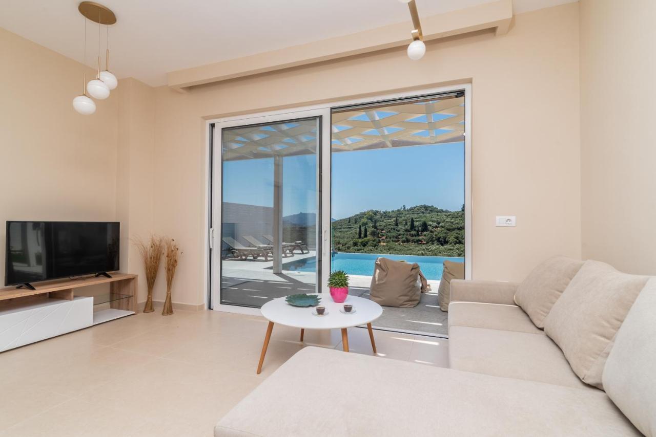 Spartakos Luxury Villa 2 Koukounaria Bagian luar foto