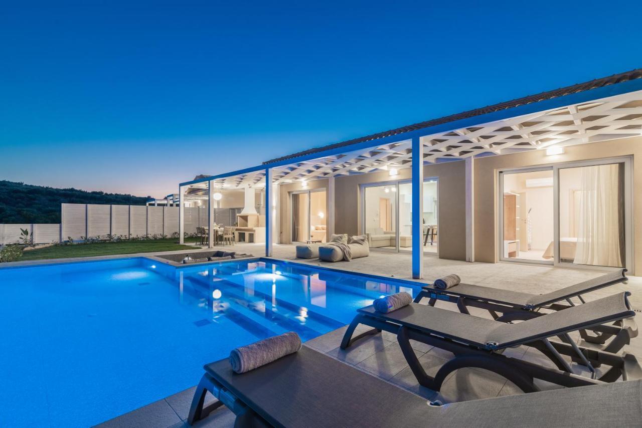 Spartakos Luxury Villa 2 Koukounaria Bagian luar foto