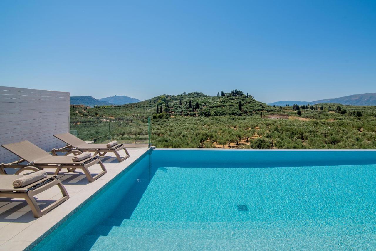 Spartakos Luxury Villa 2 Koukounaria Bagian luar foto