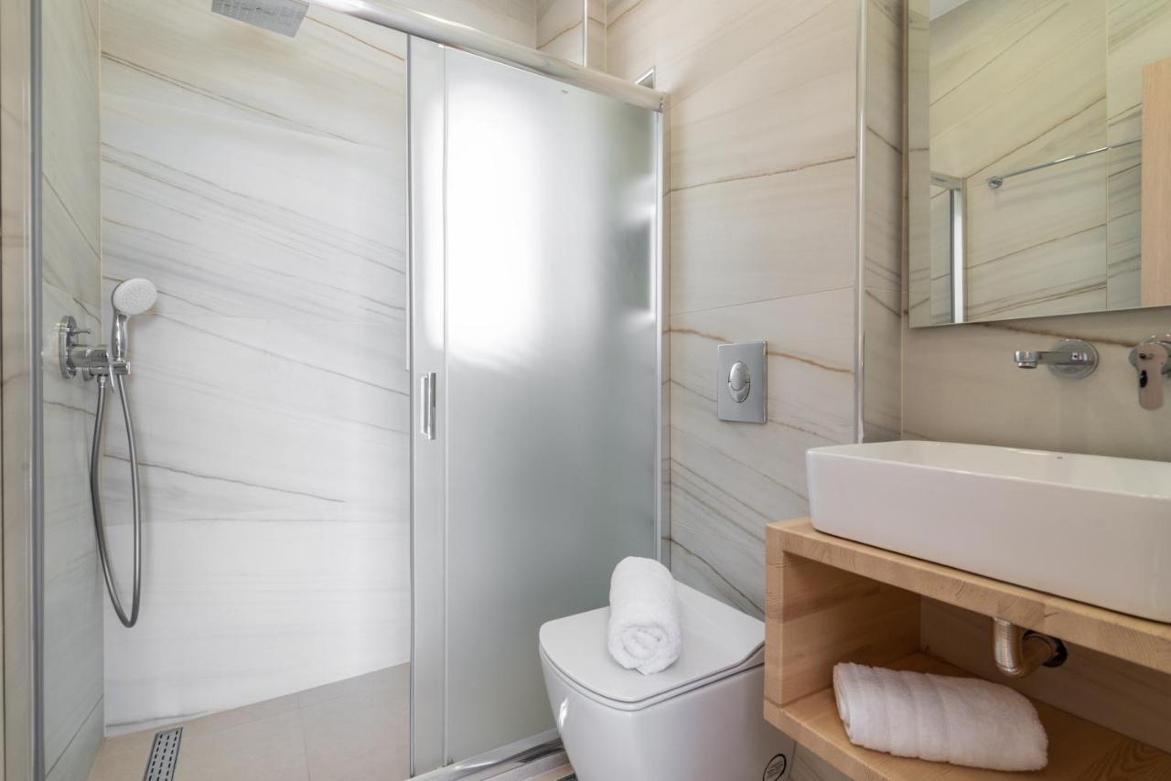 Spartakos Luxury Villa 2 Koukounaria Bagian luar foto